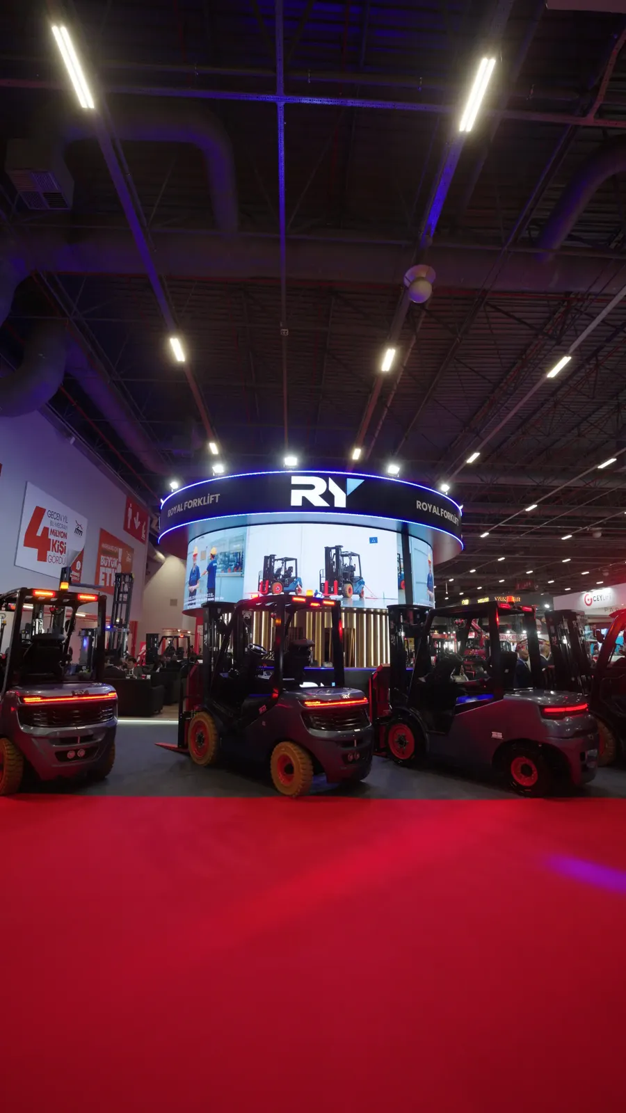Royal forklift fuar standı